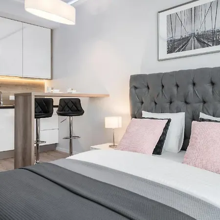 Ovo Market Square Διαμέρισμα Βρότσλαβ